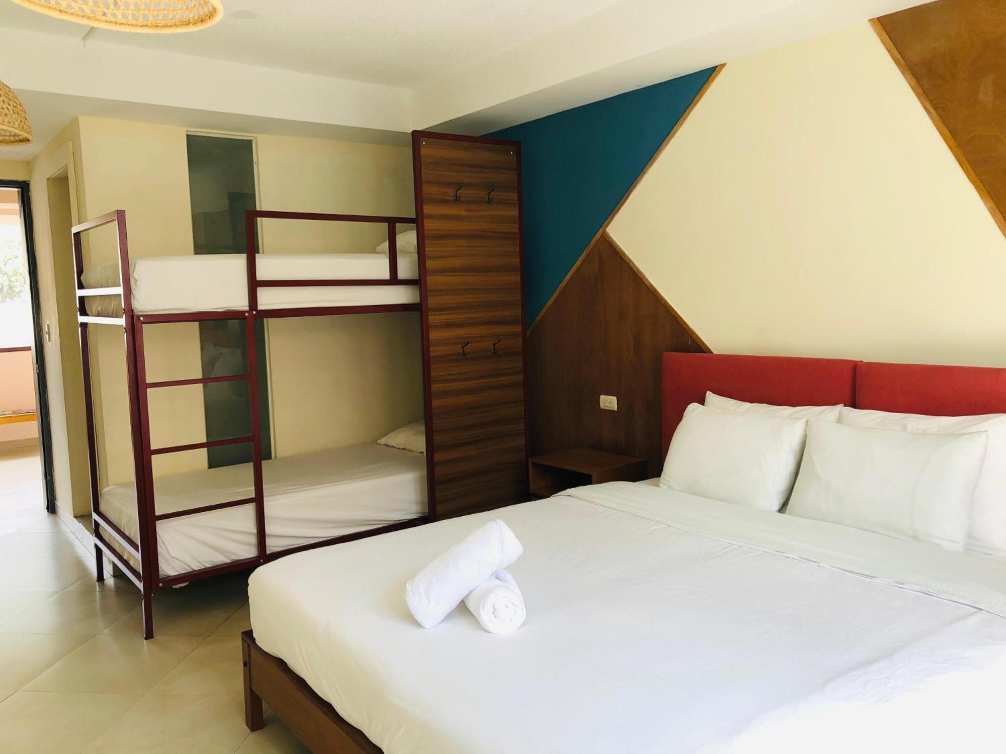 Hotel Socialtel Banos Esterno foto