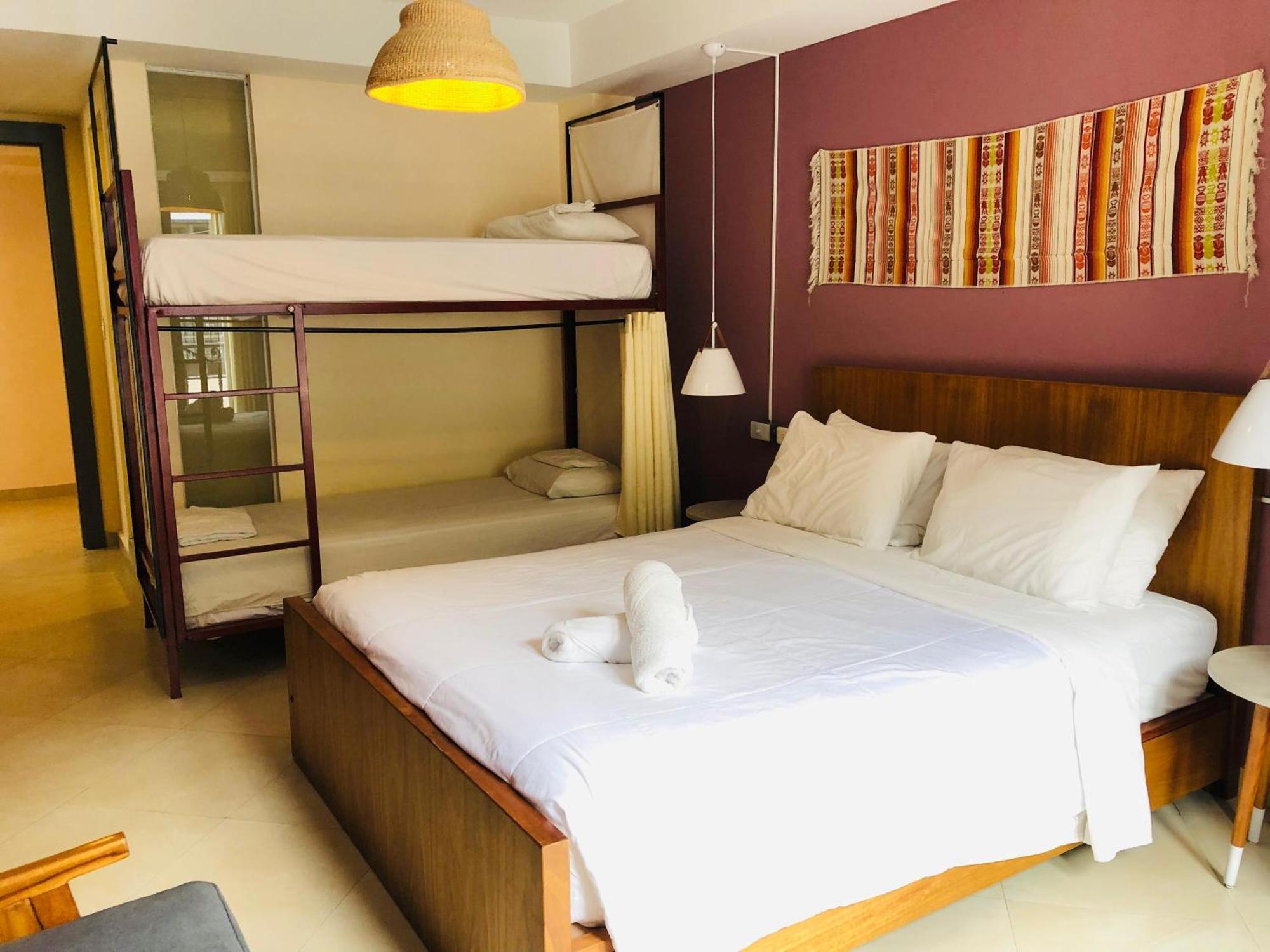 Hotel Socialtel Banos Esterno foto